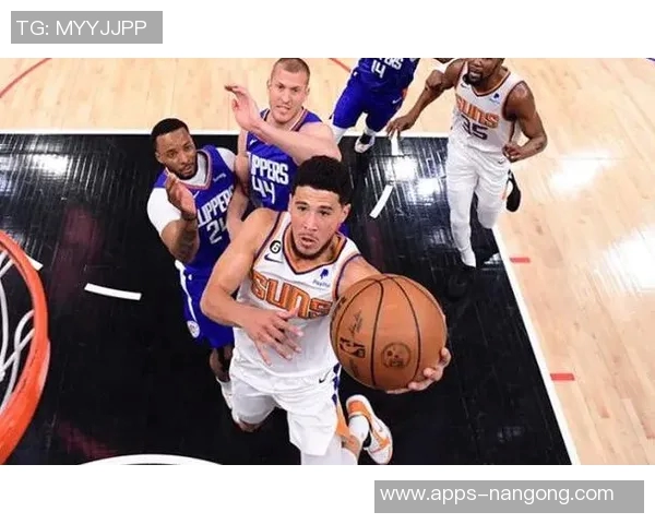 雷霆对阵黄蜂精彩赛事无插件直播全程回顾与分析